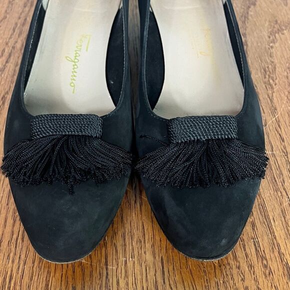 Salvatore Ferragamo Low Heel Tassel 7.5 B Suede Heels - Picture 4 of 12